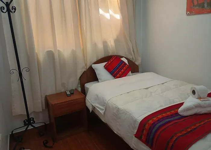 Tika Ayna Cerca A La Plaza De Armas *